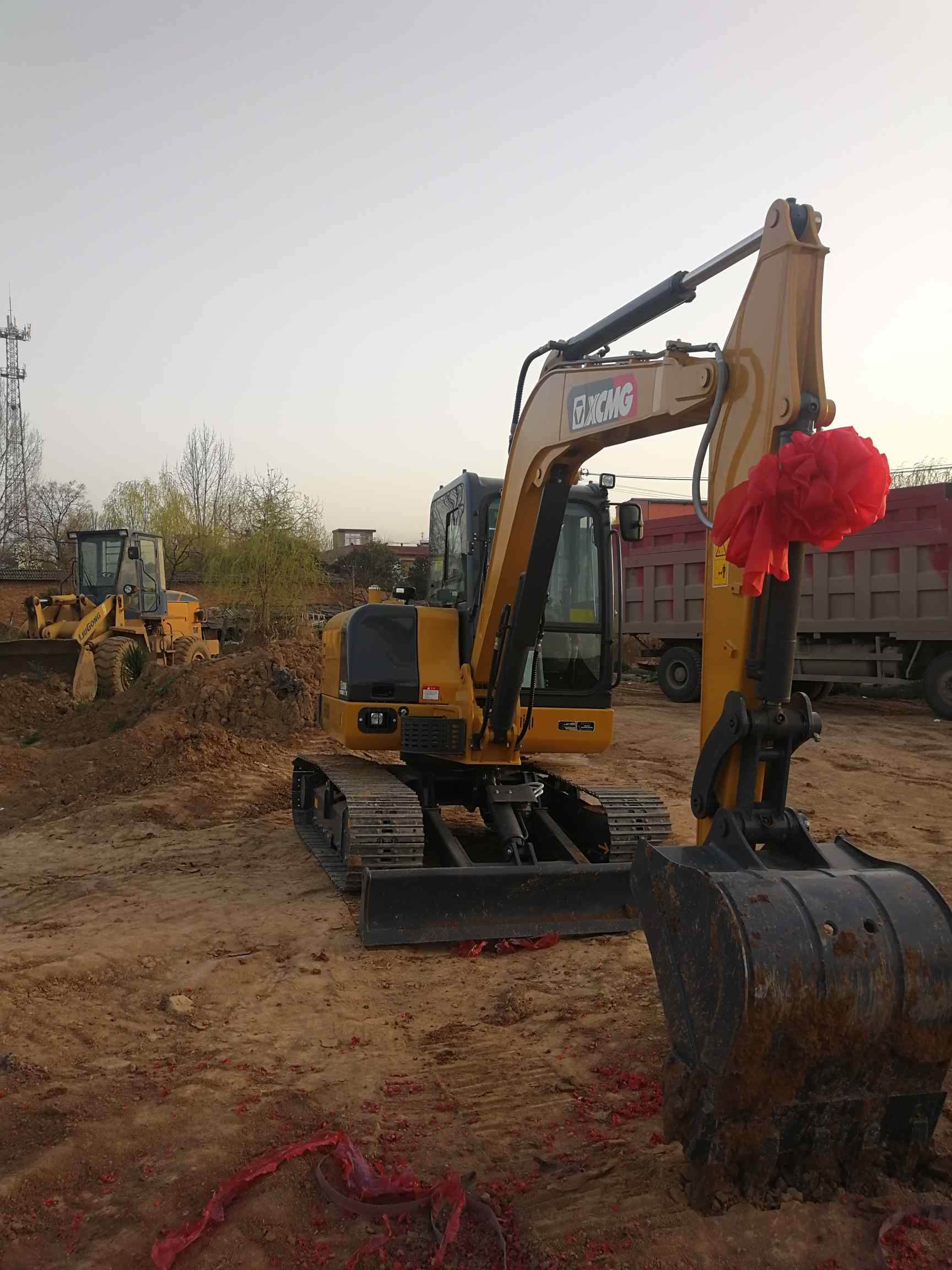 机械库 挖掘机/勾机出租 60小挖机出租   施工地点:陕西-西安   机械