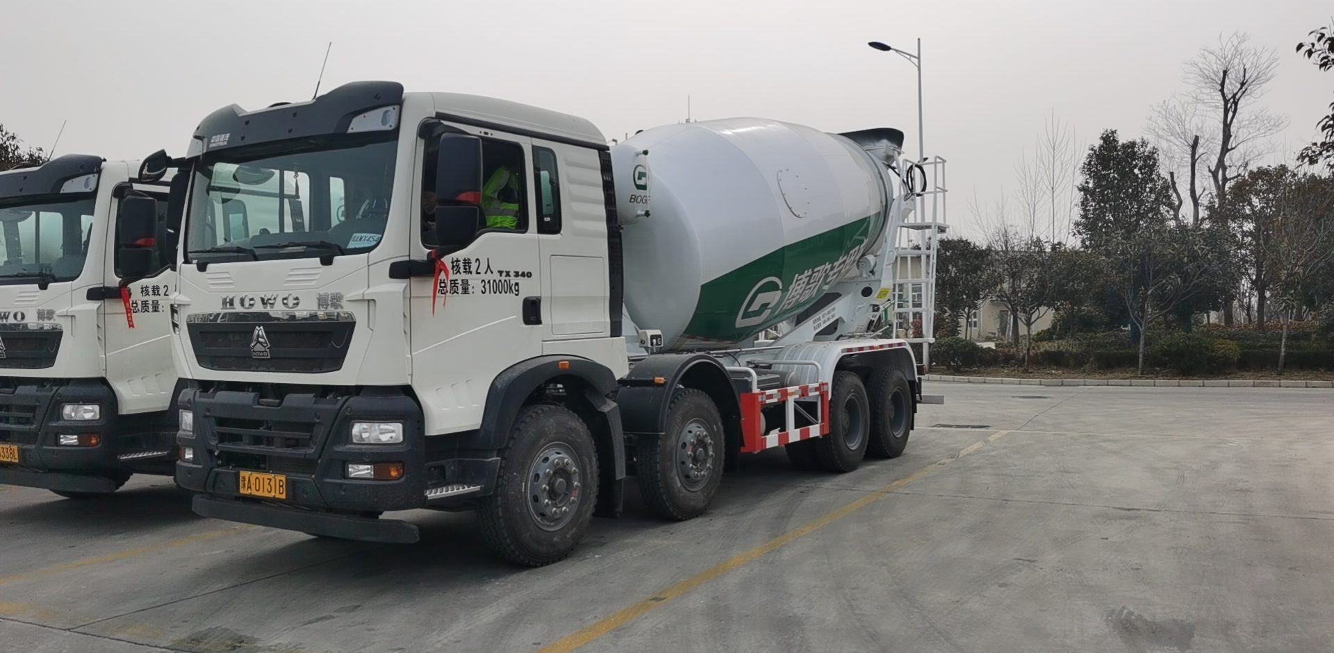 河南郑州国五轻量化搅拌车出售