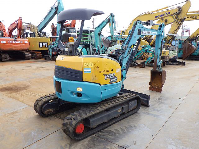 低价出售进口久保田30二手挖机